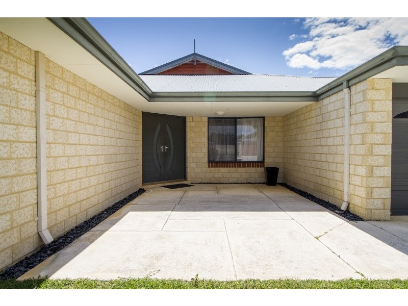 20 Camellia Loop, Forrestfield WA 6058