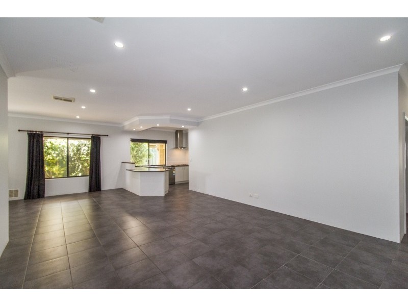20 Camellia Loop, Forrestfield WA 6058