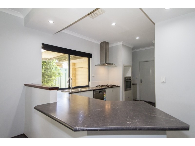 20 Camellia Loop, Forrestfield WA 6058