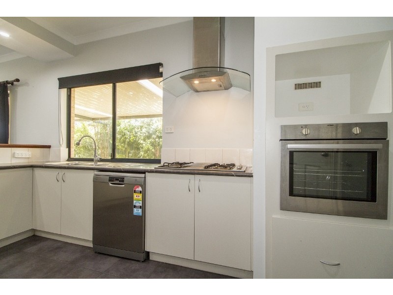 20 Camellia Loop, Forrestfield WA 6058