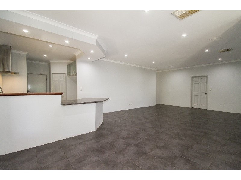 20 Camellia Loop, Forrestfield WA 6058