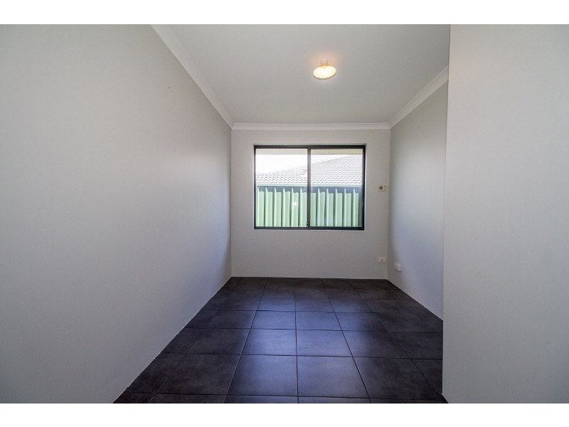 20 Camellia Loop, Forrestfield WA 6058