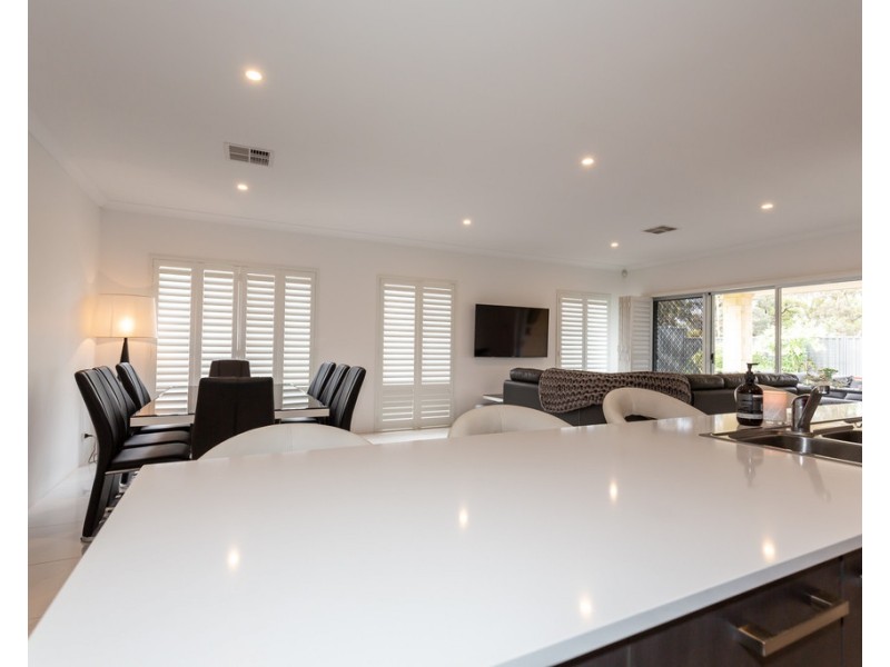 37 Semerwater Crescent, Aveley WA 6069