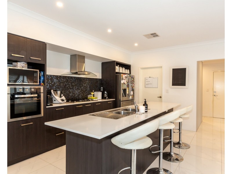 37 Semerwater Crescent, Aveley WA 6069