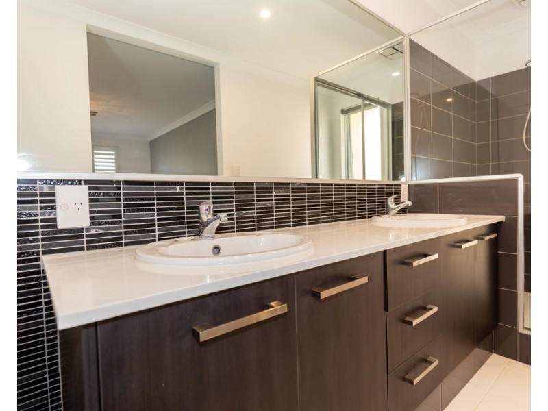 37 Semerwater Crescent, Aveley WA 6069