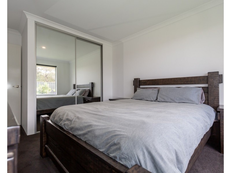 37 Semerwater Crescent, Aveley WA 6069