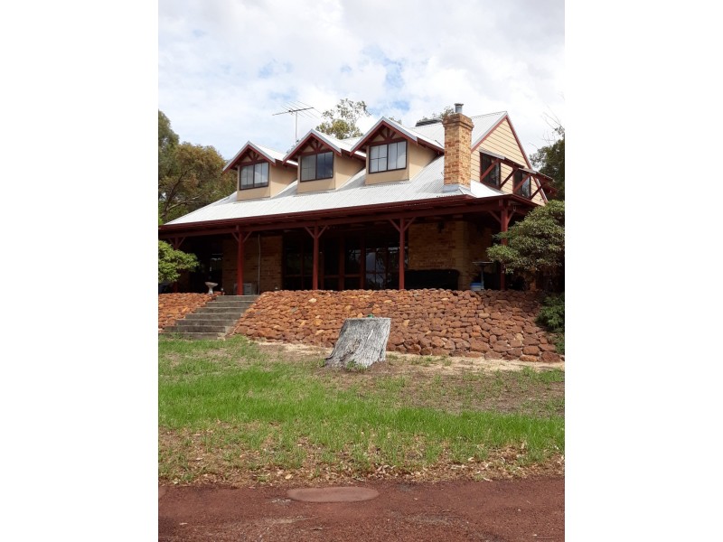 1360 Viveash Road, Swan View WA 6056