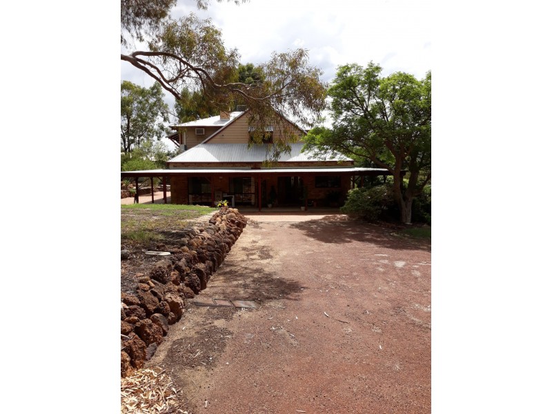 1360 Viveash Road, Swan View WA 6056
