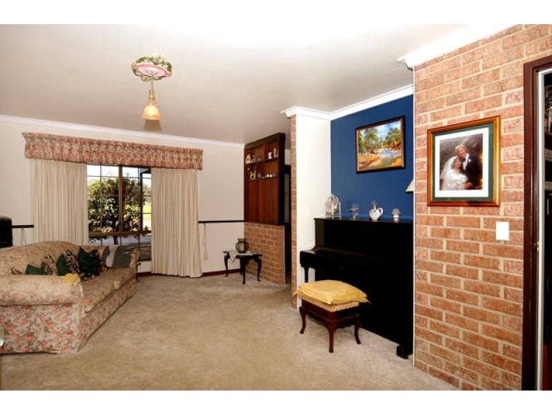 101 Salisbury Rd, Swan View WA 6056