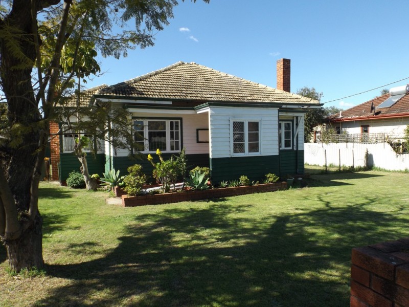 32 Iolanthe St, Bassendean WA 6054