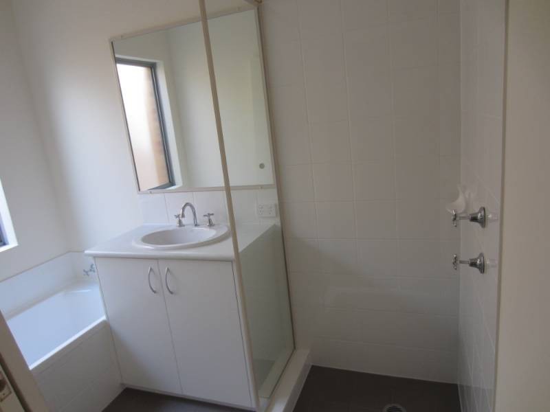 (2-3and4) 25 Morrison Rd, Woodbridge WA 6056