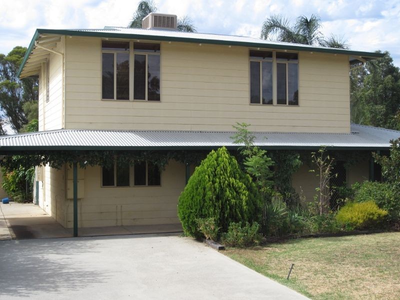 7 Bucknell Pl, Swan View WA 6056