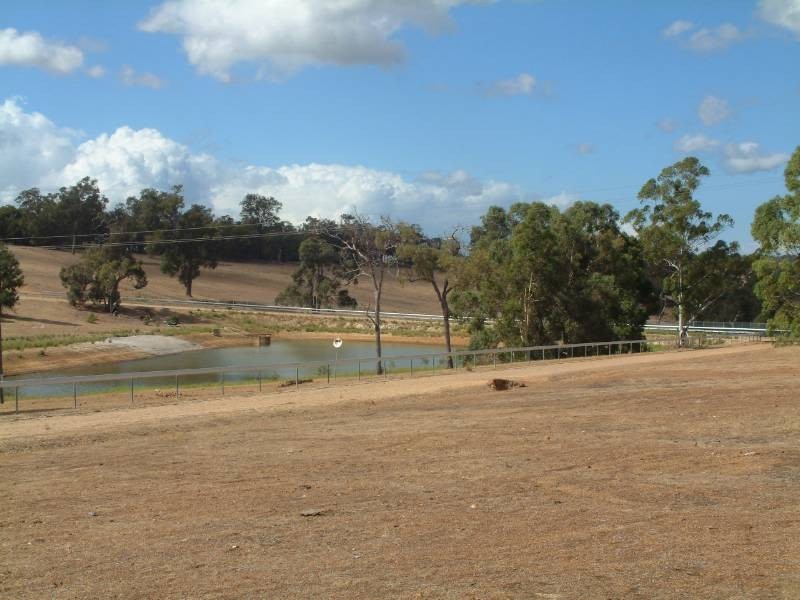 284 Burgess Rd, Brigadoon WA 6069