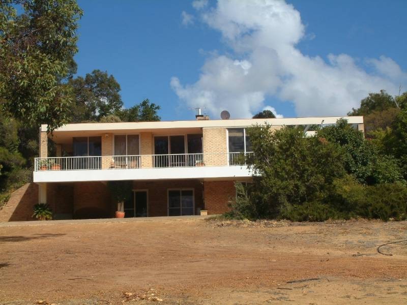 284 Burgess Rd, Brigadoon WA 6069