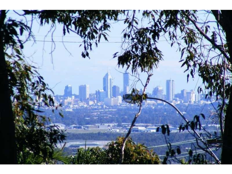 93 Old York Rd, Greenmount WA 6056