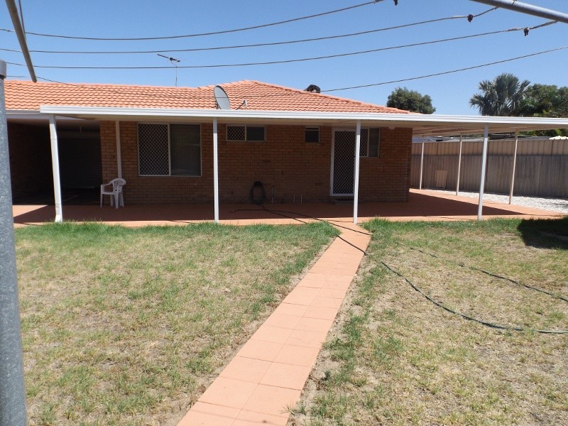 15A Narwood Pl, Midvale WA 6056