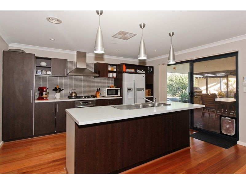 25 Aquarian Dr, Jane Brook WA 6056