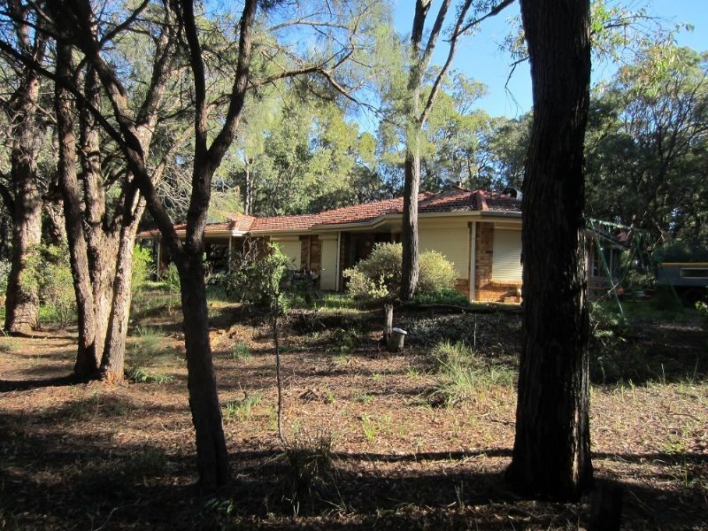 1695 Alice Rd, Mount Helena WA 6082