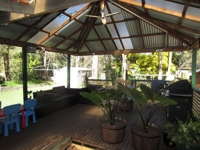 13 Campbell Way, Parkerville WA 6081
