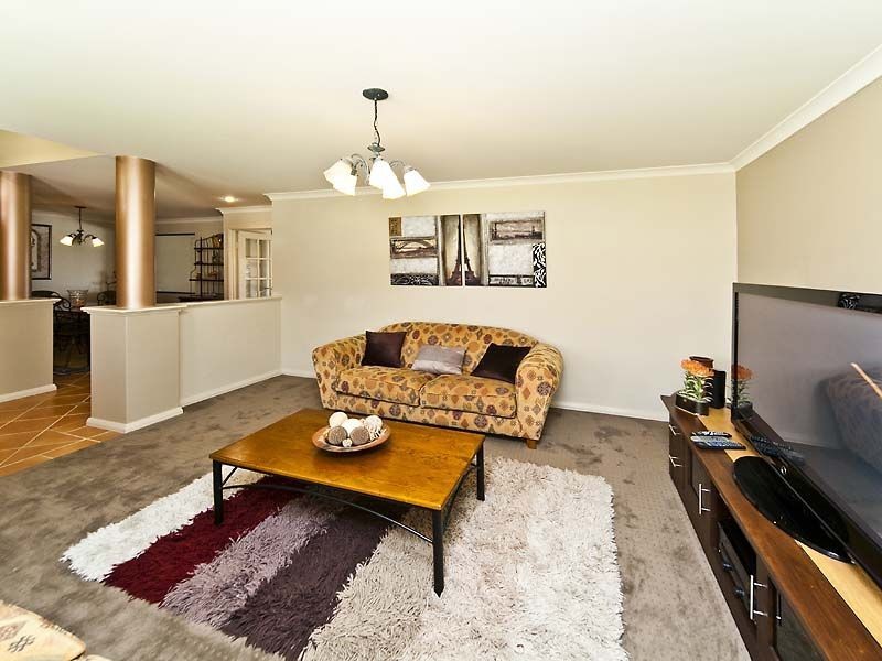 39 Cupello Drive, Swan View WA 6056