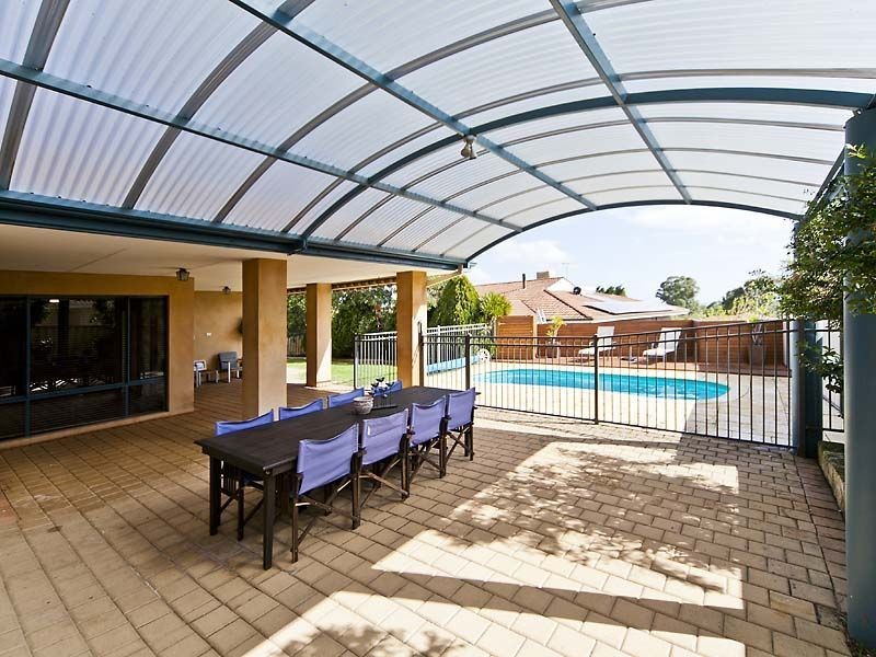 39 Cupello Drive, Swan View WA 6056