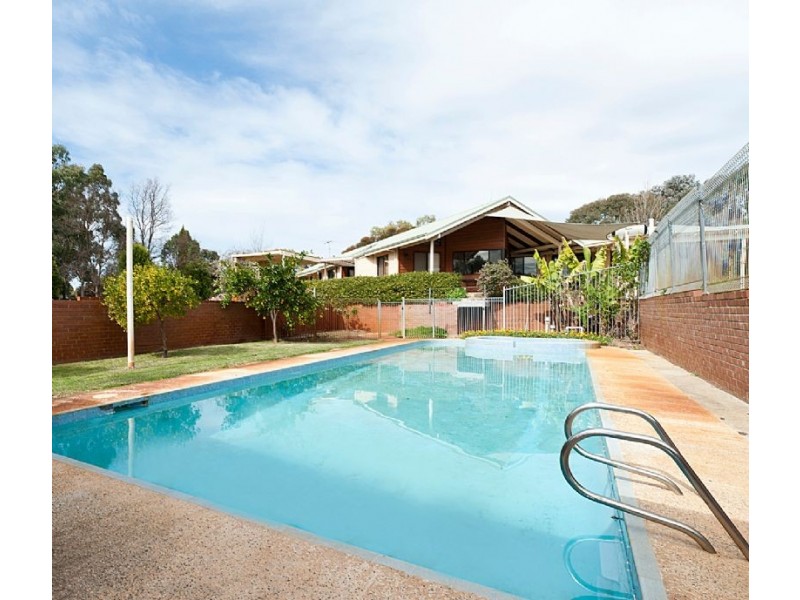 7 Baker St, Hazelmere WA 6055