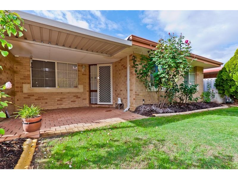 8 Greenough Crt, Jane Brook WA 6056