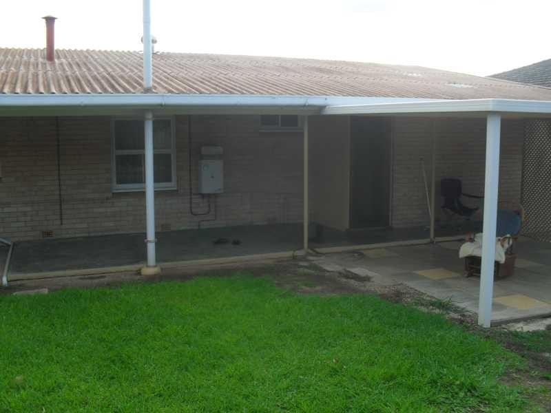 10 James St, Swan View WA 6056