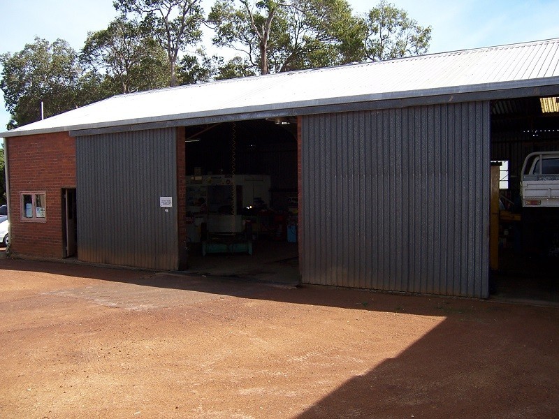 23 Banksia Road, Walliston WA 6076