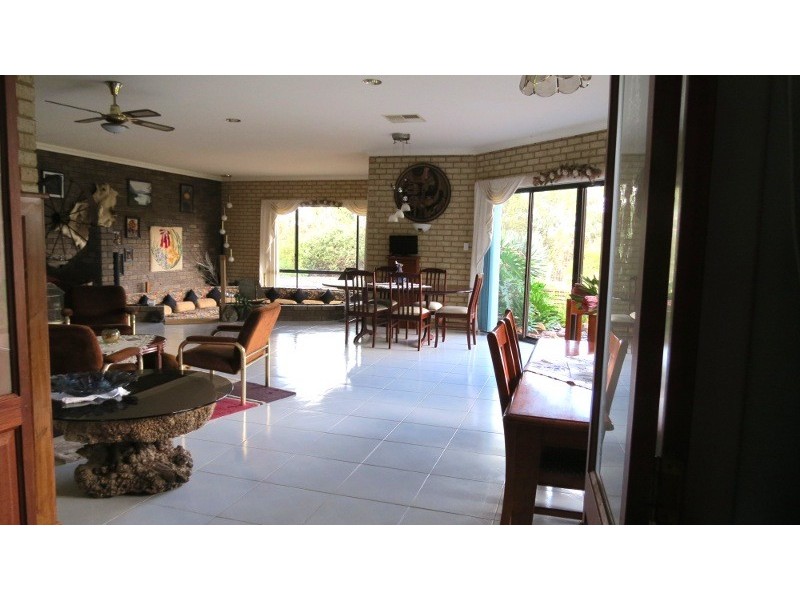 41 Hargraves Cres, Gidgegannup WA 6083