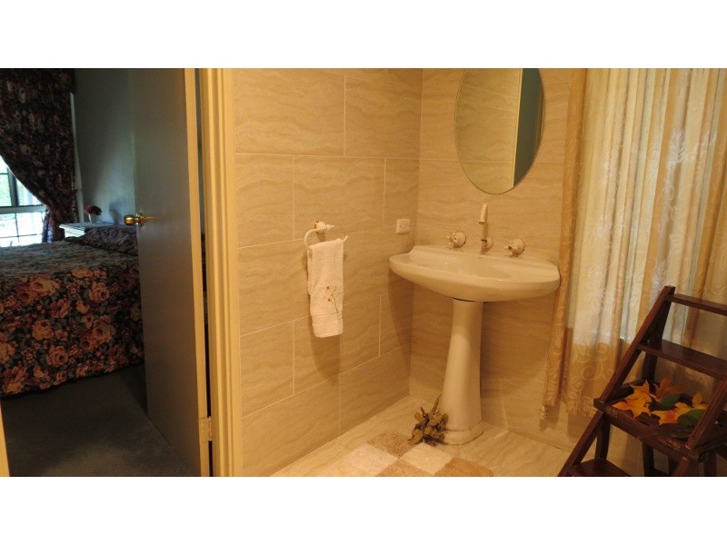 41 Hargraves Cres, Gidgegannup WA 6083