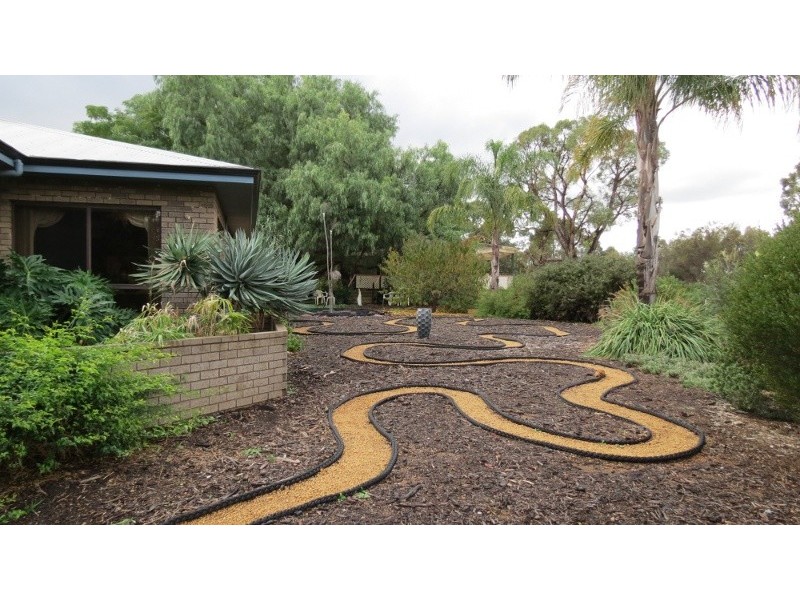 41 Hargraves Cres, Gidgegannup WA 6083