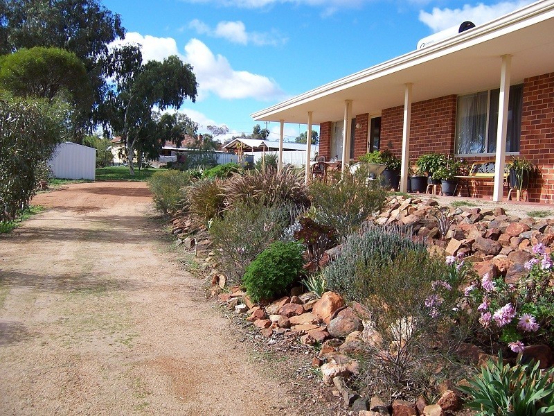 22 Scott Street, York WA 6302