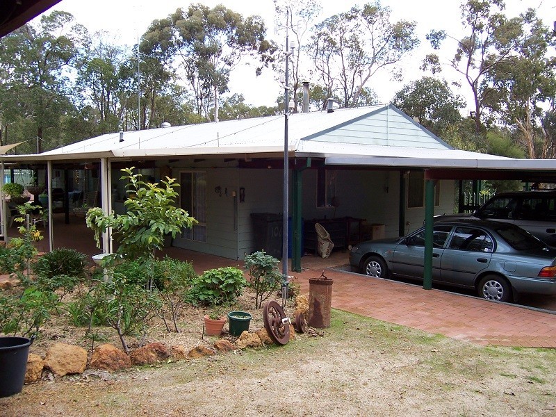 25 Tamma Road, Bakers Hill WA 6562