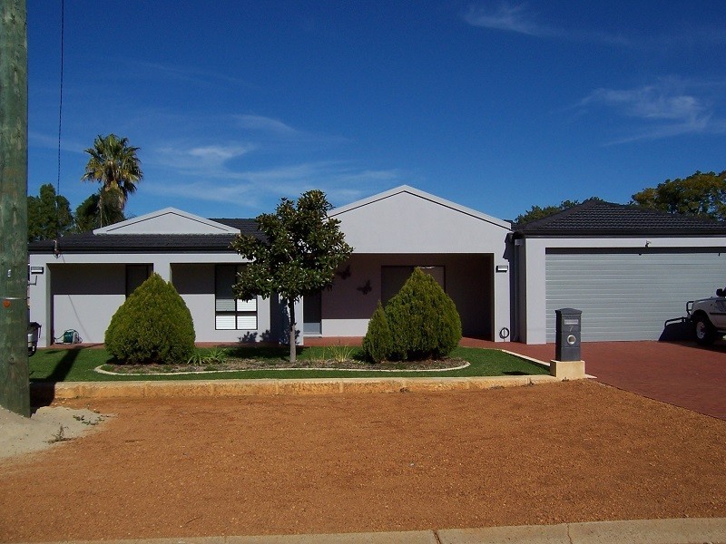 7 McNess Road, Kalamunda WA 6076