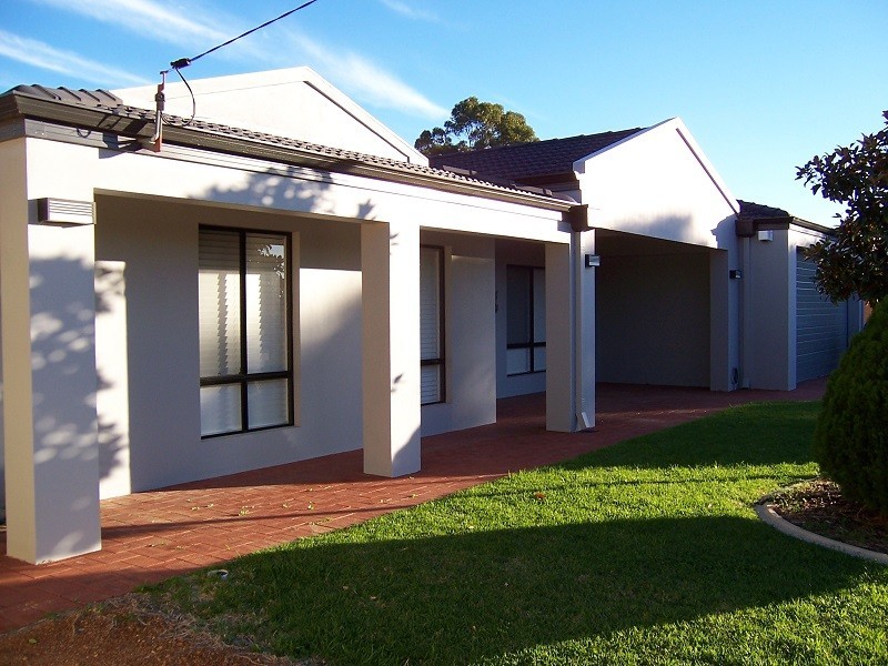 7 McNess Road, Kalamunda WA 6076