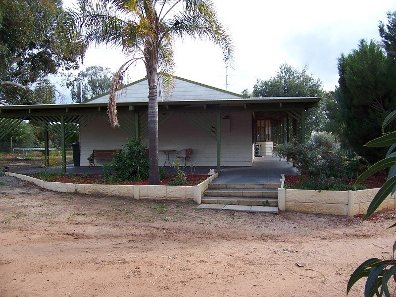 49 Northam York Road, York WA 6302