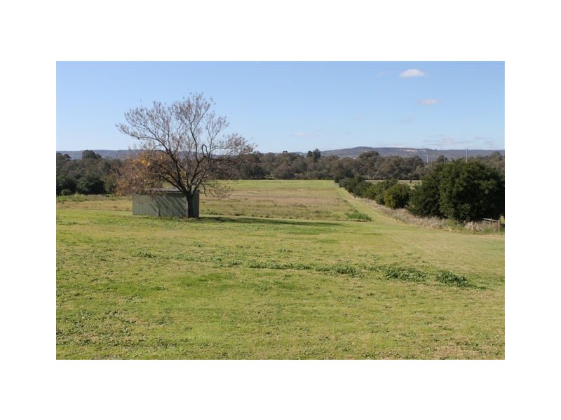 58 Forest Rd, Henley Brook WA 6055