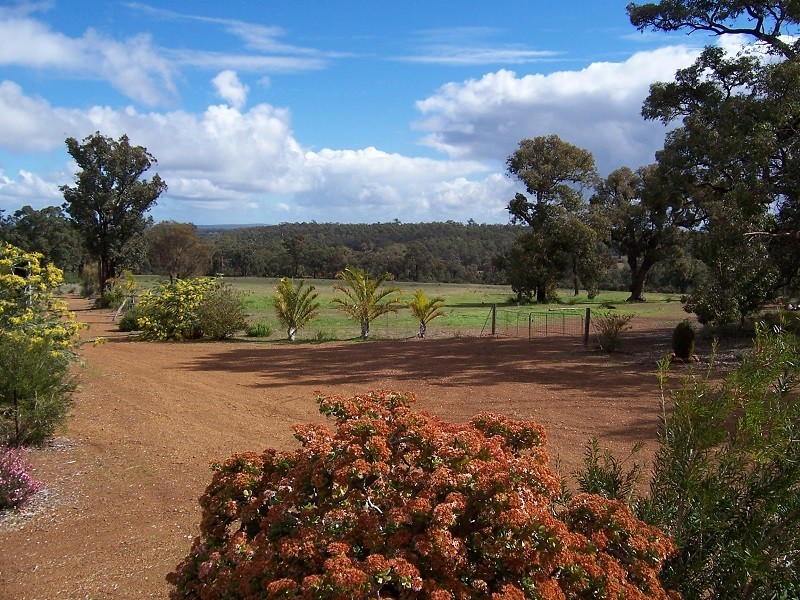 613 Golf Links Road, Wundowie WA 6560