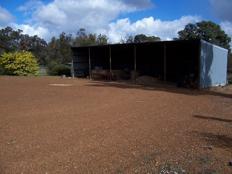 613 Golf Links Road, Wundowie WA 6560