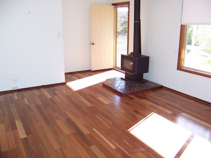 16A Berry Brow Road, Bakers Hill WA 6562