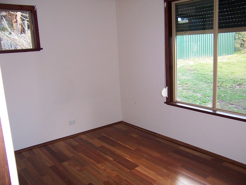 16A Berry Brow Road, Bakers Hill WA 6562