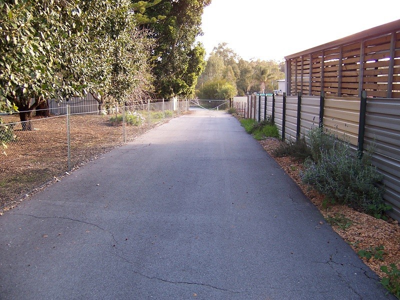 16A Berry Brow Road, Bakers Hill WA 6562