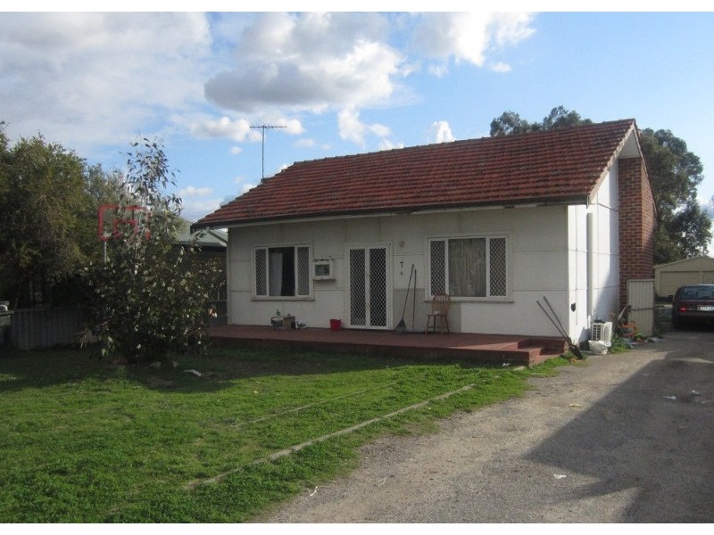 7 Beaconsfield Ave, Midvale WA 6056