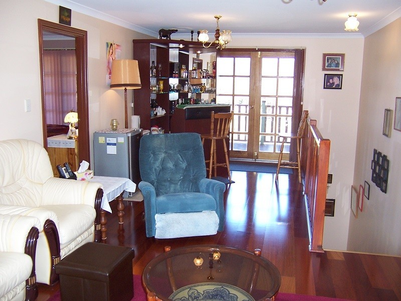 70 Almond Ave, Bakers Hill WA 6562