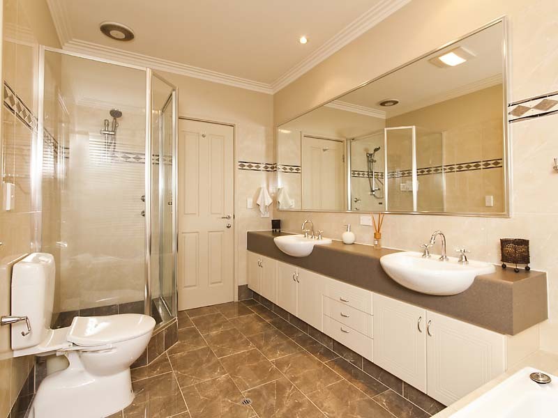 10 Brentwood Way, The Vines WA 6069