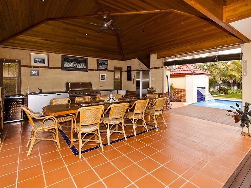 10 Brentwood Way, The Vines WA 6069