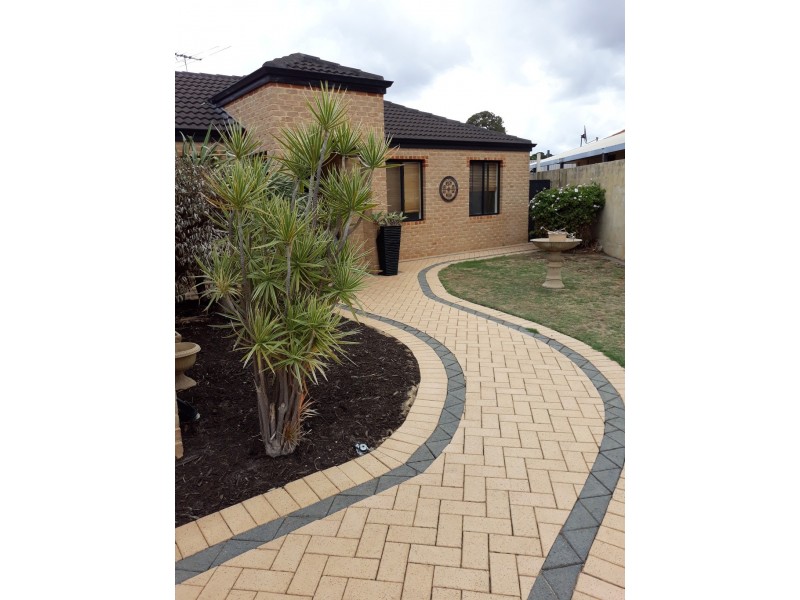 5 Weema Crt, Swan View WA 6056