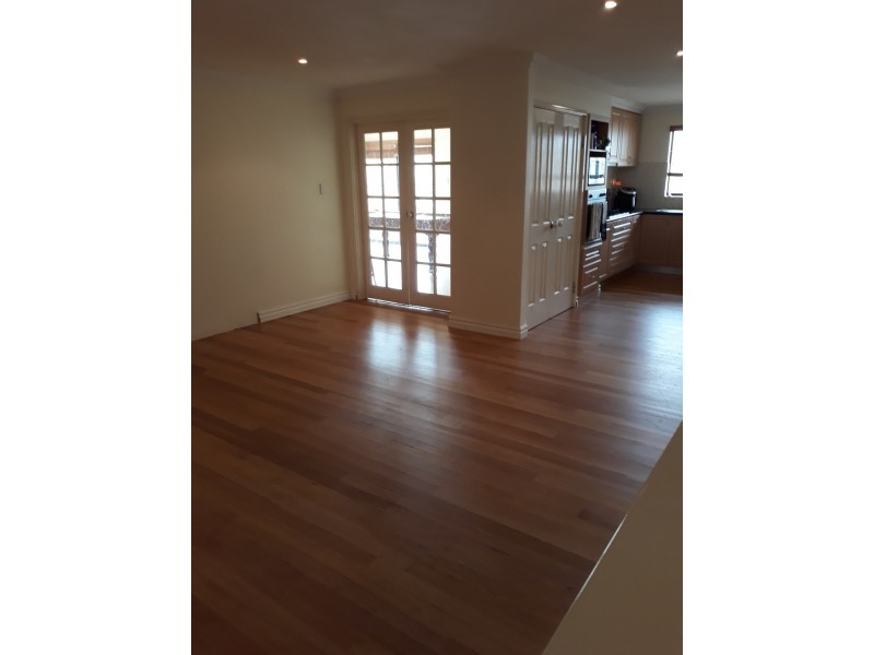 5 Weema Crt, Swan View WA 6056