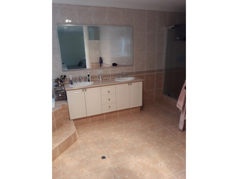 5 Weema Crt, Swan View WA 6056